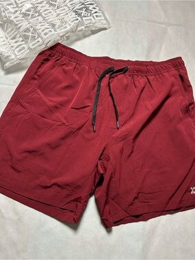 Dixon The Brad shorts in maroon size 2XL